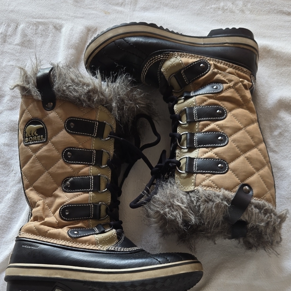 Sorel Tofino Womens Waterproof Winter Snow Boots Tan Black Faux Fur Quilted Tall